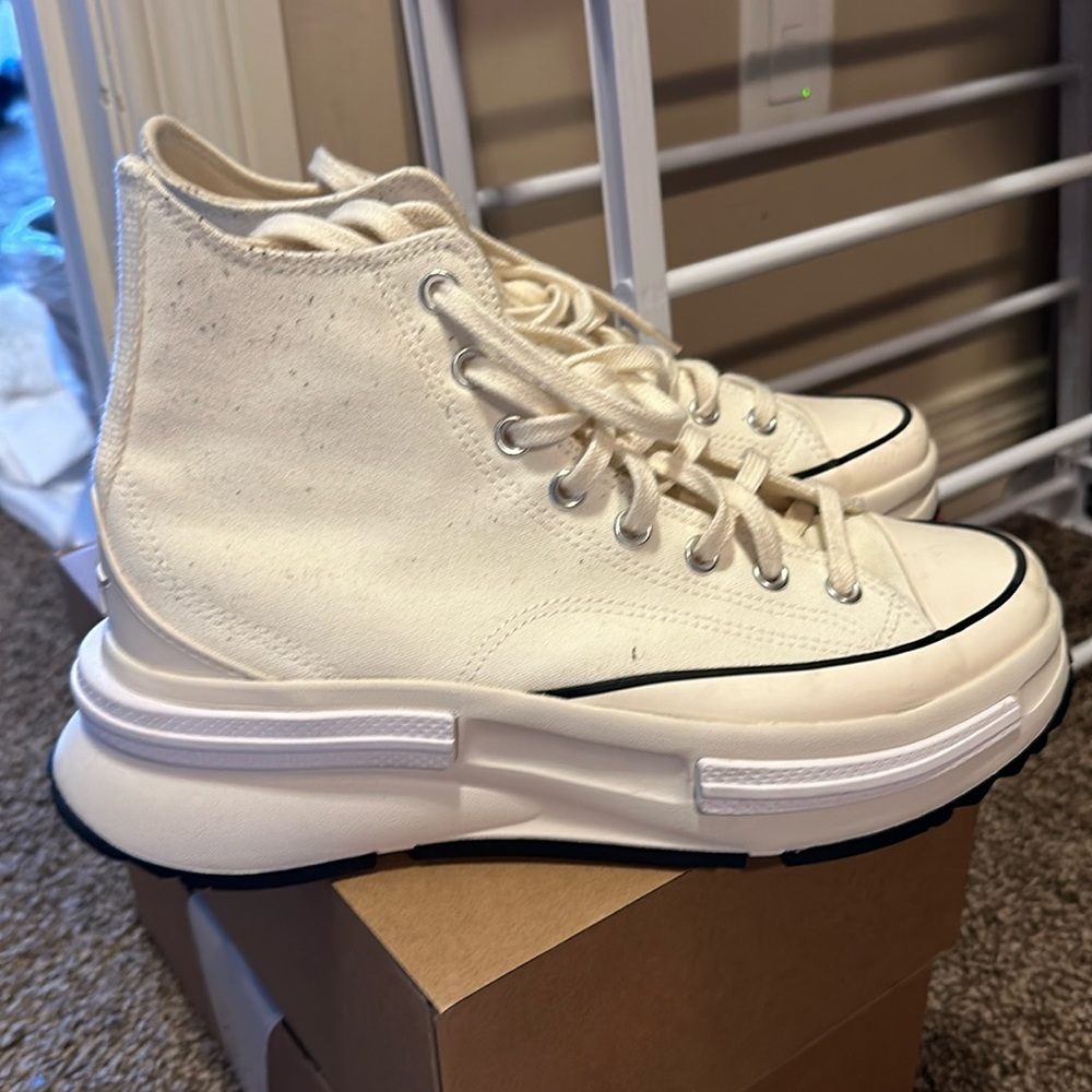 Chuck Taylor Converse High Top Platform Sneaker